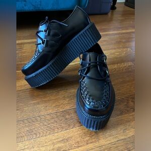 NIB DEMONIA CREEPER 402